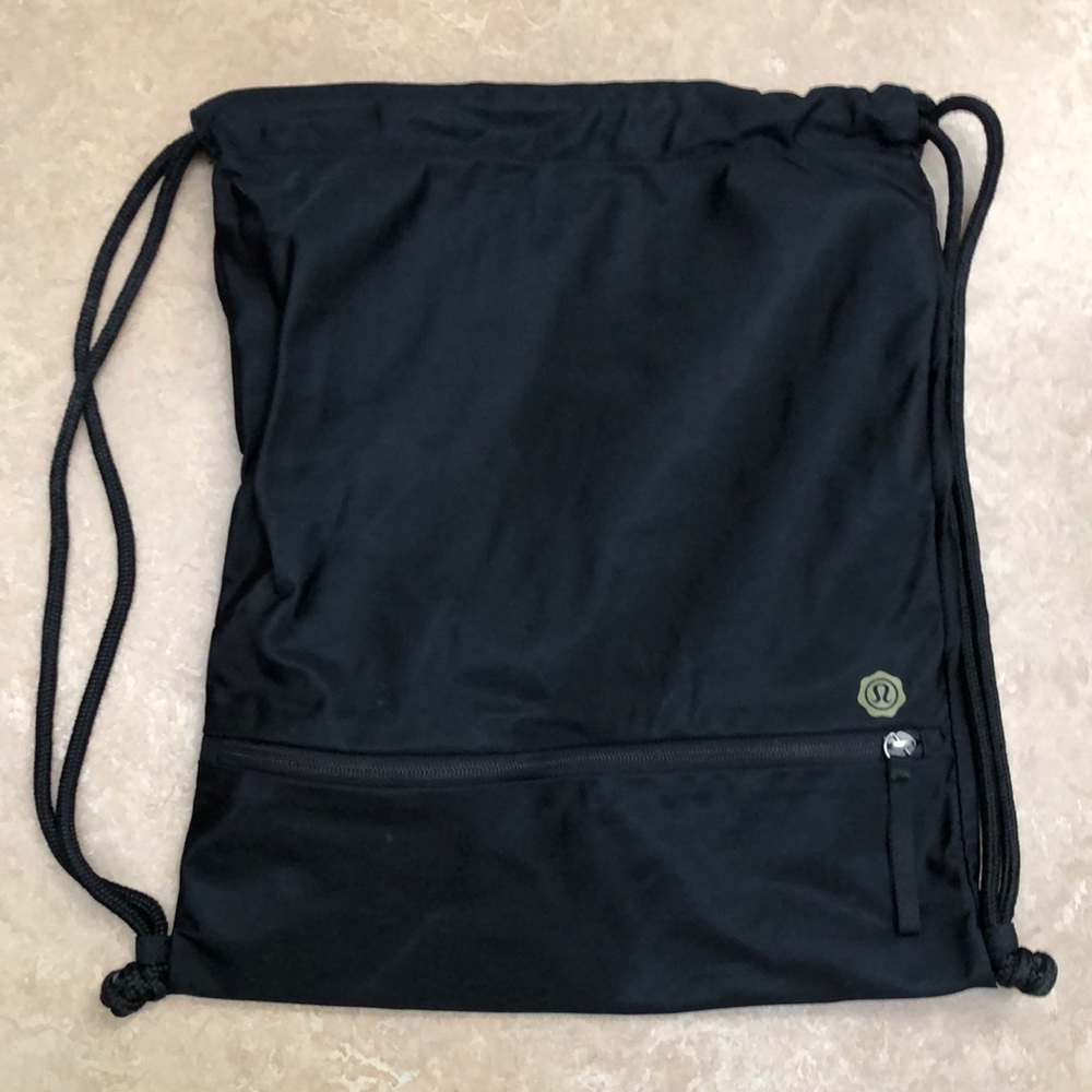 LULULEMON black drawstring backpack